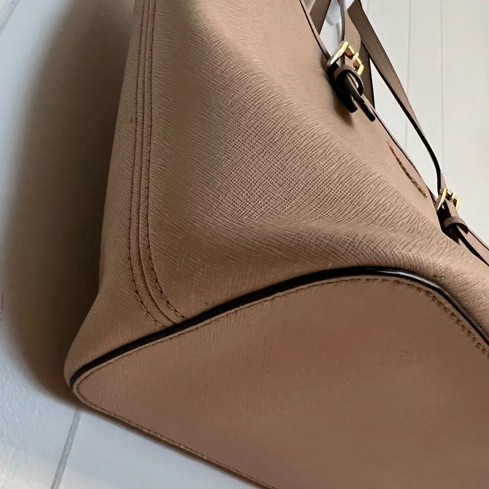 Michael Kors Large Jet Set Saffiano Leather Tote Handbag‎ Purse Top Zip - Picture 4 of 13